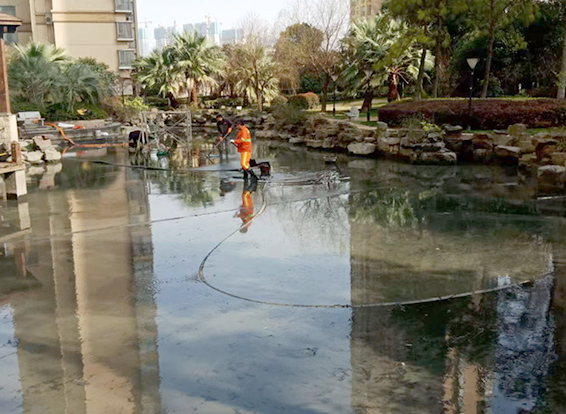 延长景观池淤泥清理